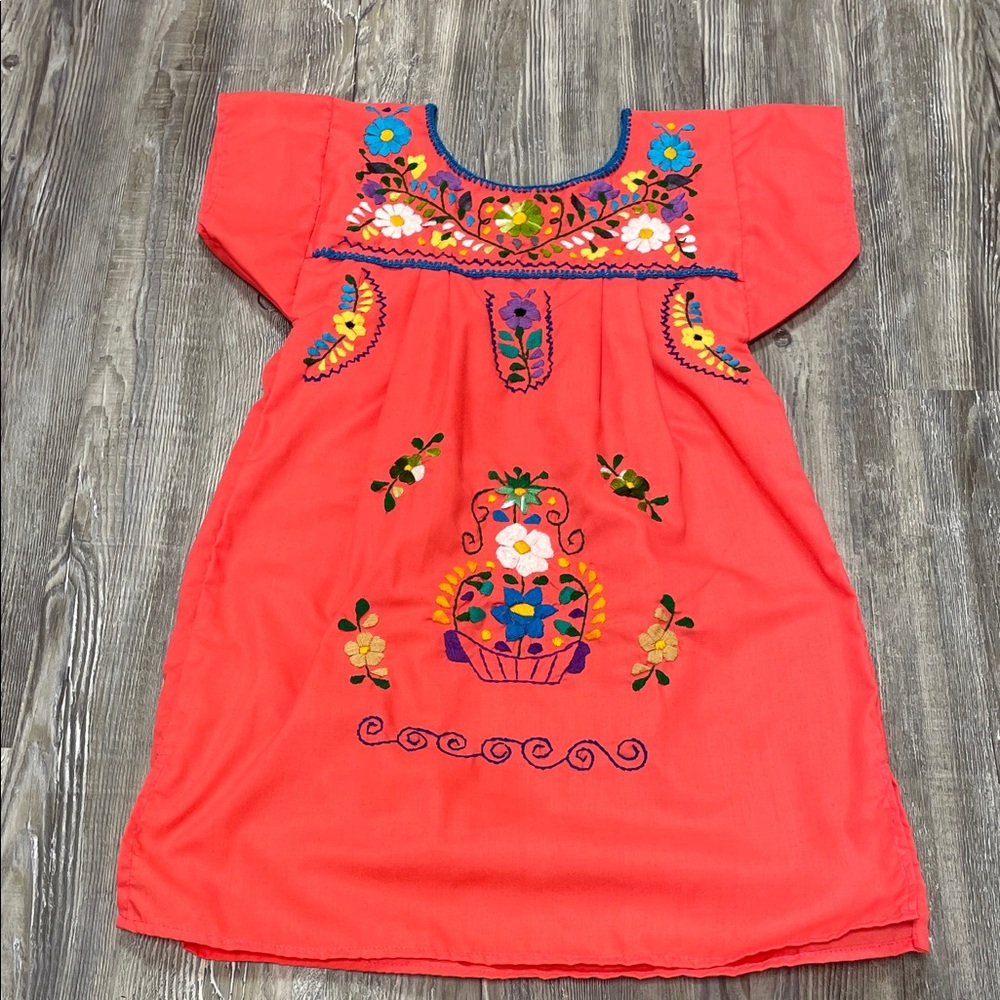 Girls Mexicans pink Dress size 4